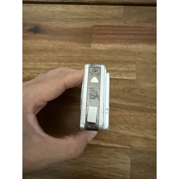 Sony Cyber-Shot DSC-W55 7.2Mp Digital Camera w/3X Zoom [Parts/Repair] AS IS - Picture 5 of 11